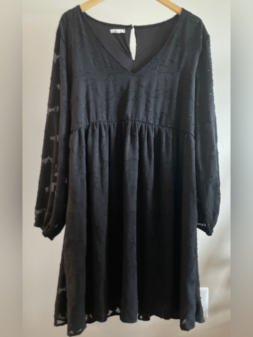 Maurices Black Long-Sleeve Babydoll Dress with Textured Detail Size 1X Women’s